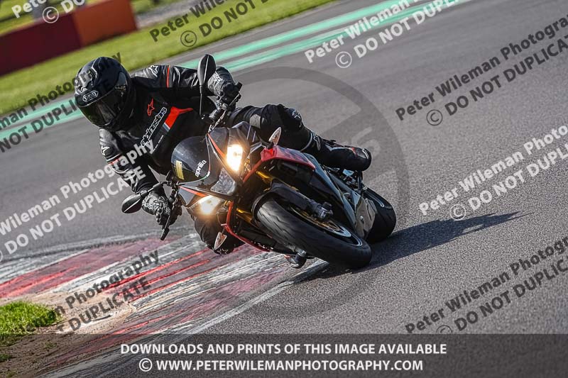 donington no limits trackday;donington park photographs;donington trackday photographs;no limits trackdays;peter wileman photography;trackday digital images;trackday photos